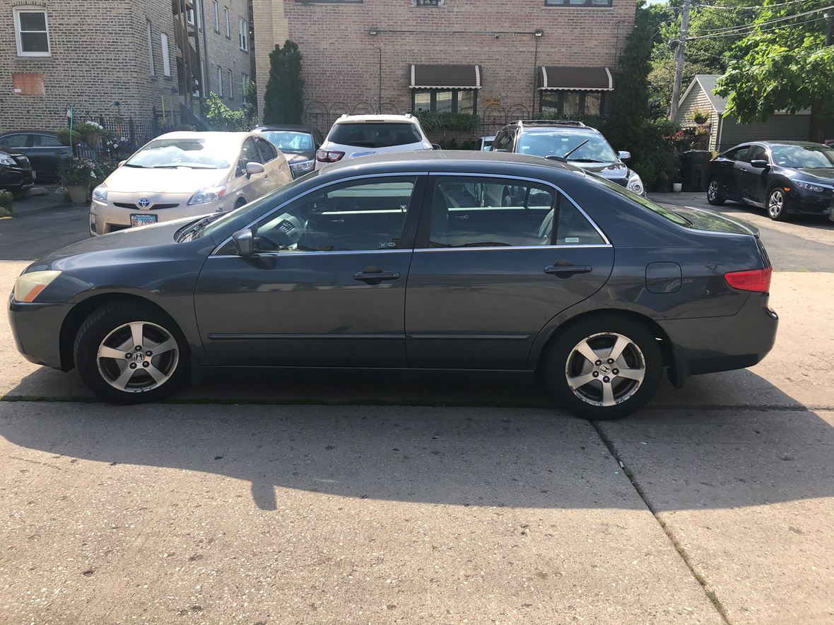2005 Honda Accord Hybrid for sale by owner in Chicago