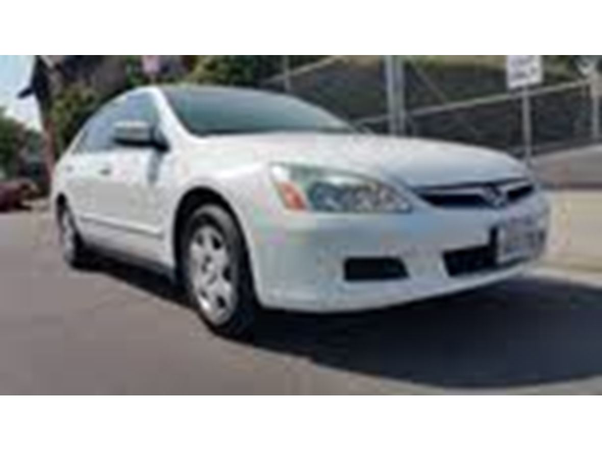 2007 Honda Accord Hybrid for sale by owner in Van Nuys