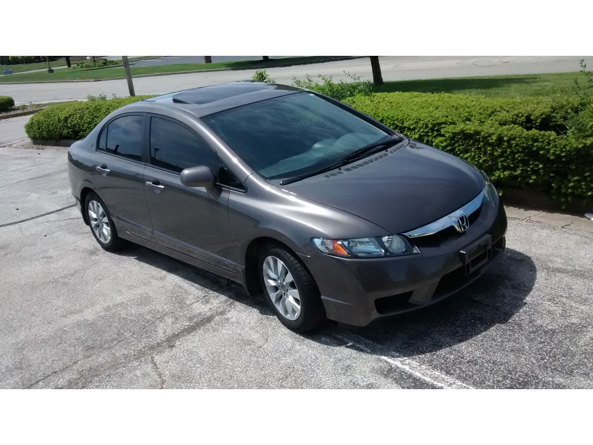 2010 Honda Civic for sale by owner in Indianapolis