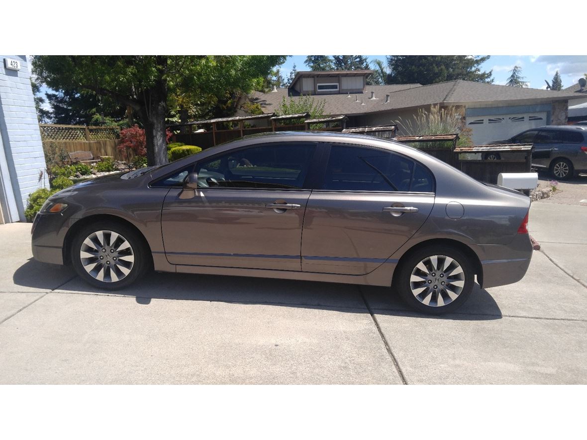 2010 Honda Civic for sale by owner in Martinez