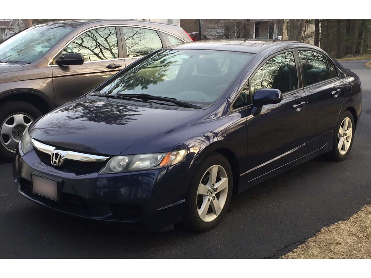 2010 Honda Civic for sale by owner in Foxboro
