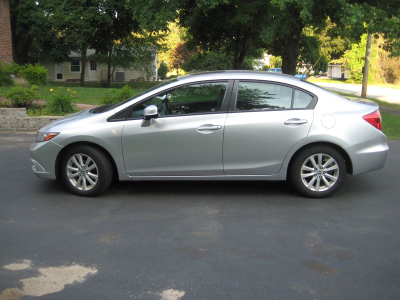 2012 Honda Civic for sale by owner in Chelmsford