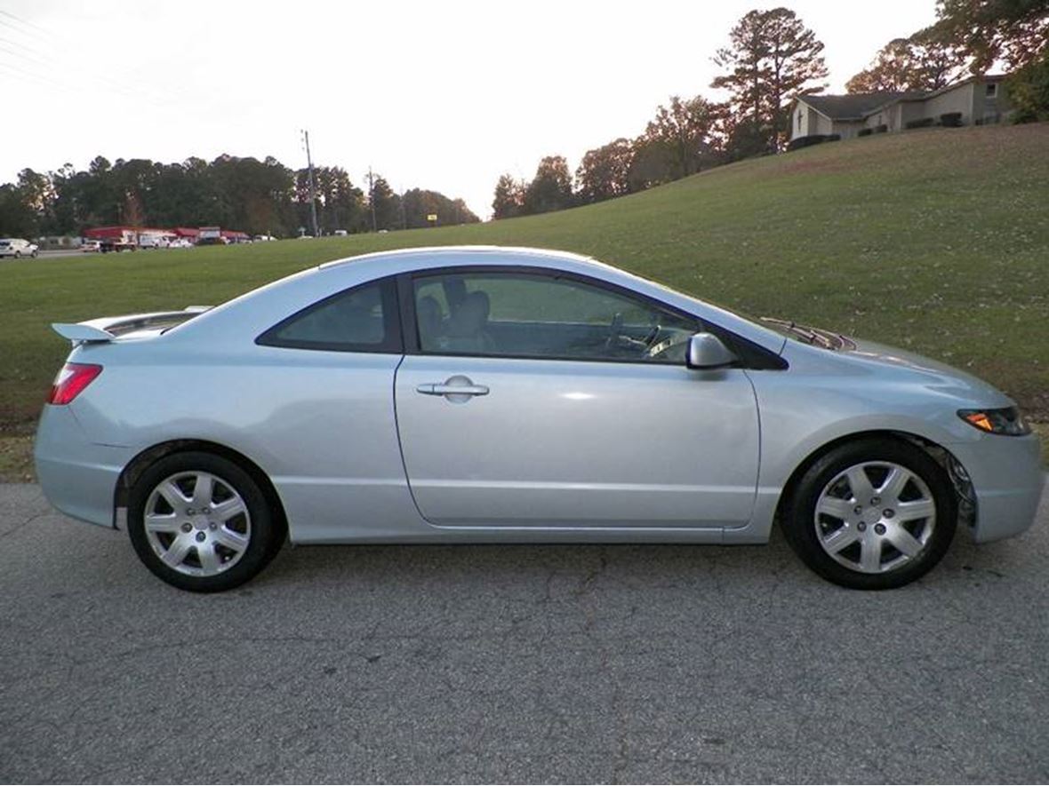 2006 Honda Civic Coupe for sale by owner in Raleigh