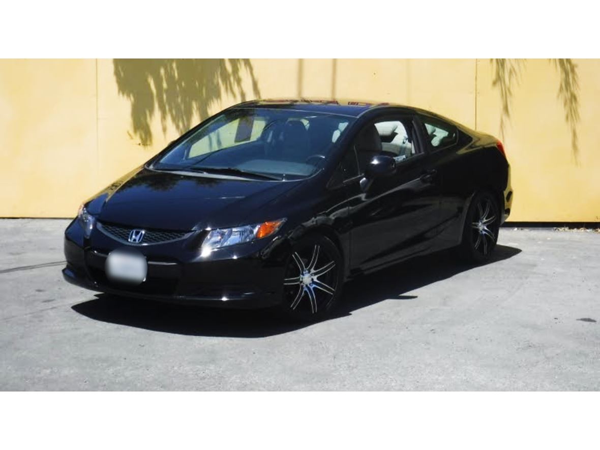 2012 Honda Civic Coupe for sale by owner in Sherman Oaks