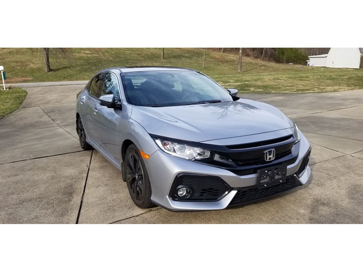 2018 Honda Civic Hatchback for sale by owner in Walker