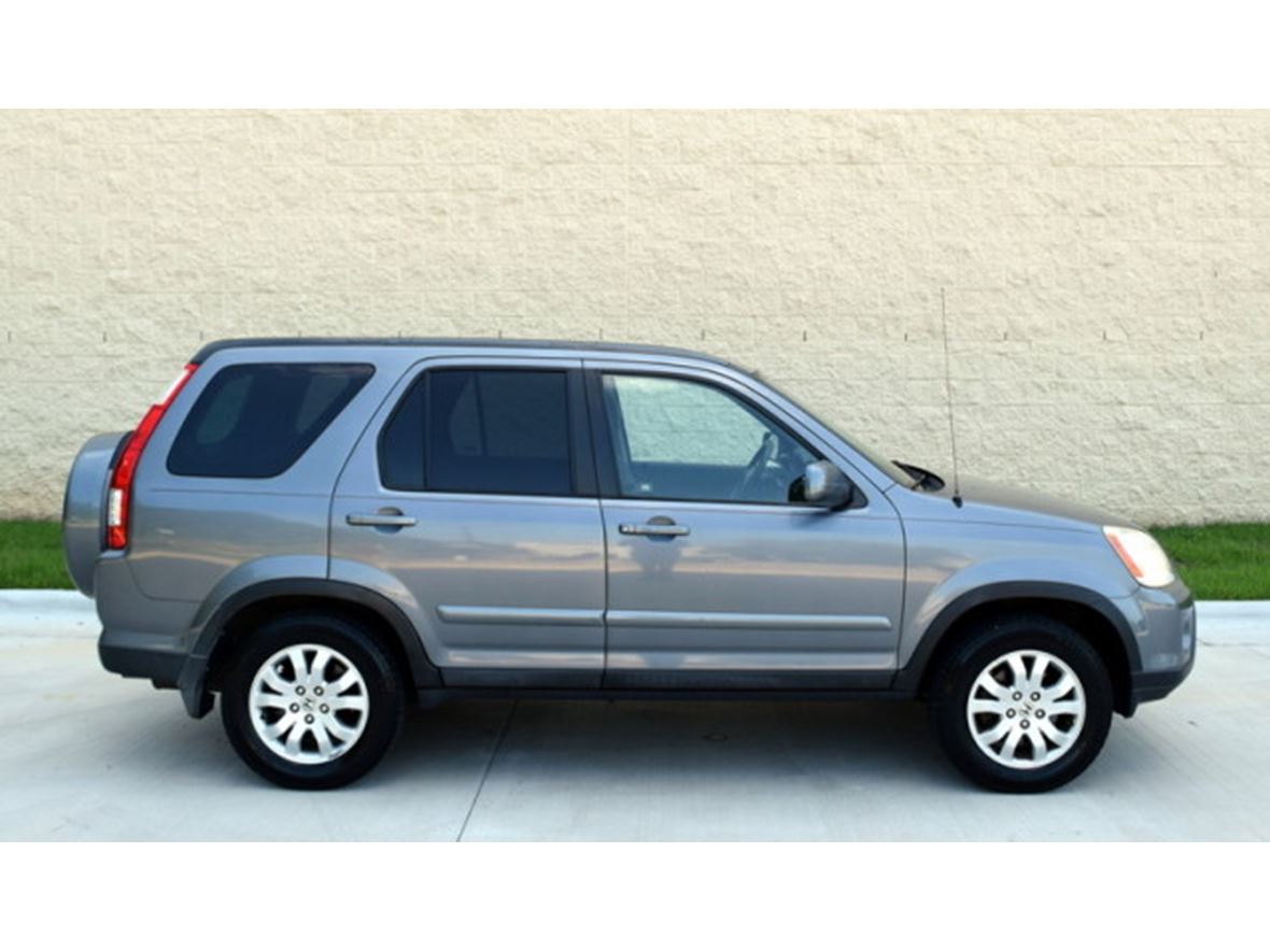 2005 Honda Cr-V for sale by owner in Cedar Rapids