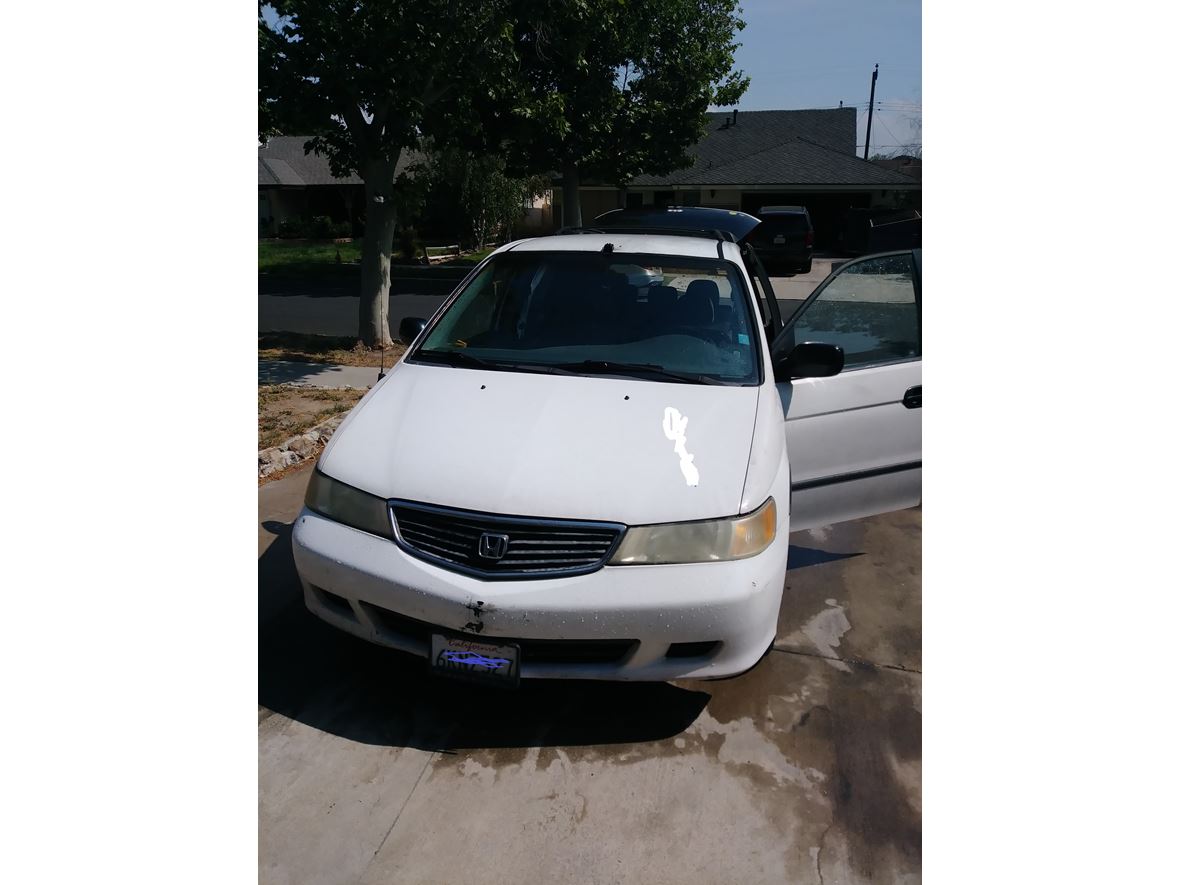 2001 Honda Odyssey for sale by owner in Canyon Country