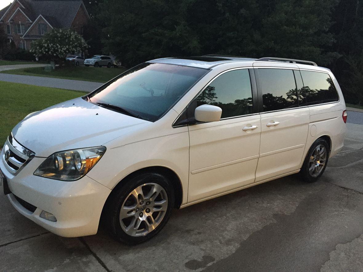 2007 Honda Odyssey Touring for sale by owner in Garner