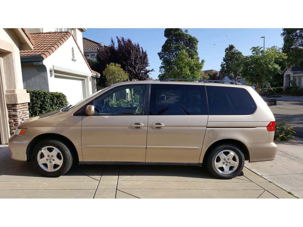 2001 Honda Odyssey for sale by owner in Alameda