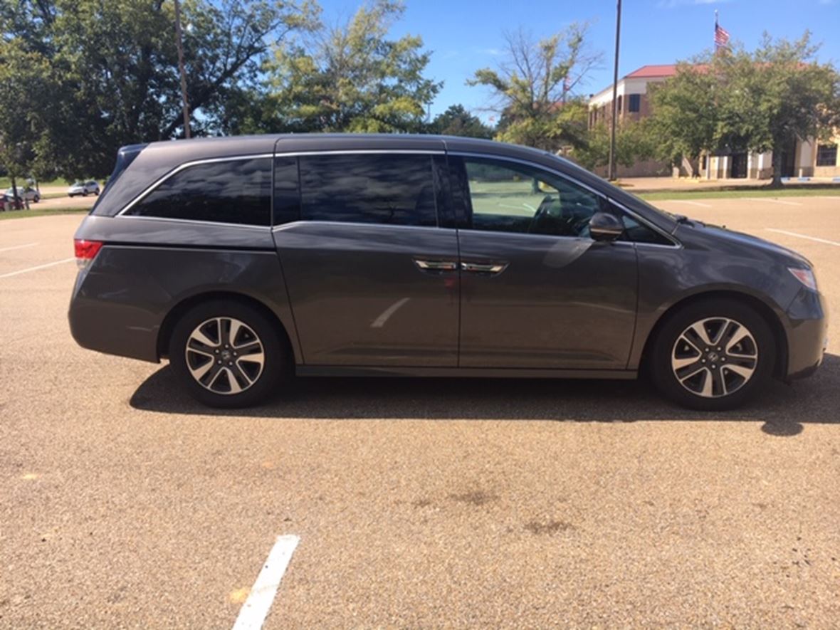 2014 Honda Odyssey for sale by owner in Brandon