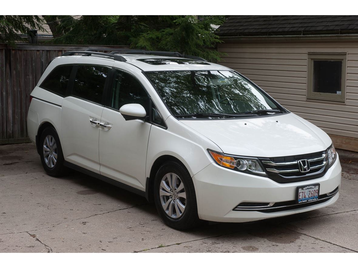 2015 Honda Odyssey for sale by owner in Rockford