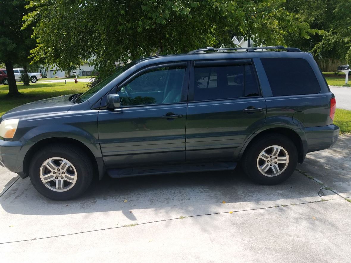 2004 Honda Pilot for sale by owner in Wilmington