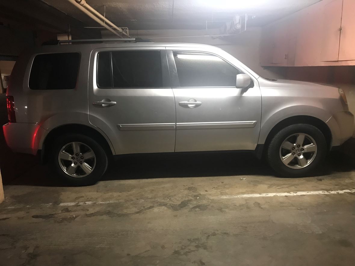 2010 Honda Pilot for sale by owner in North Hills