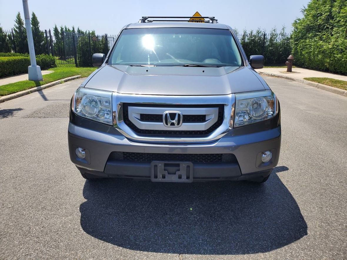 2011 Honda Pilot for sale by owner in Elmont
