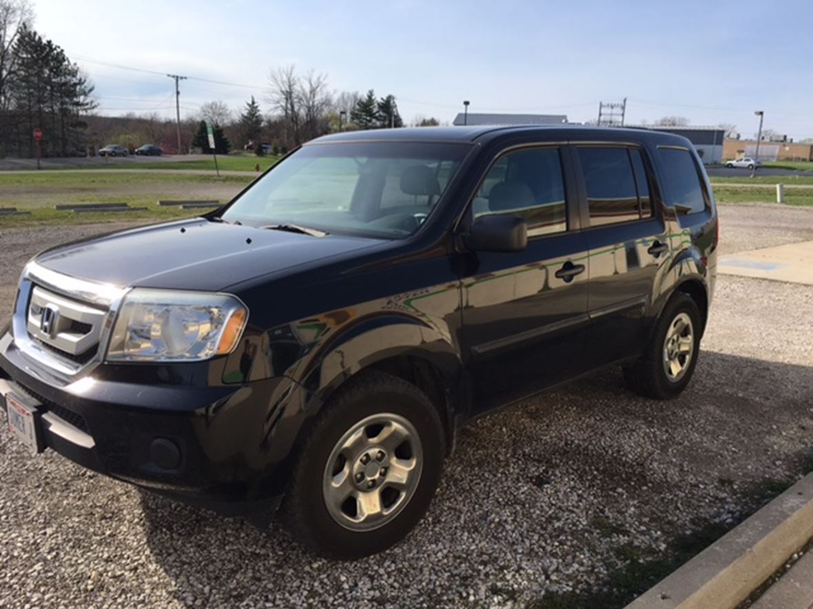 2011 Honda Pilot 5DR 4Wd LX for sale by owner in Carroll