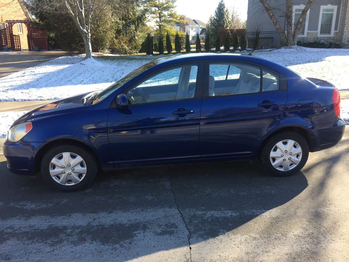 2006 Hyundai Accent for sale by owner in Carmel