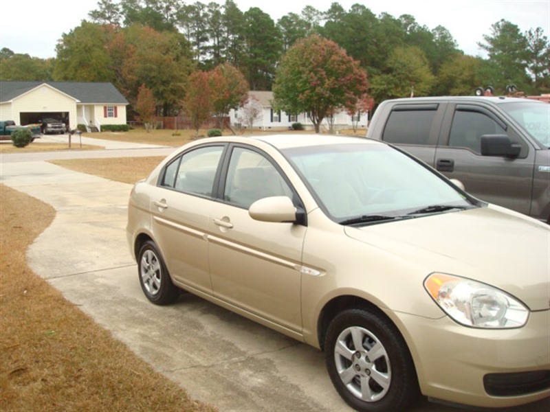 2007 Hyundai Accent for sale by owner in AIKEN