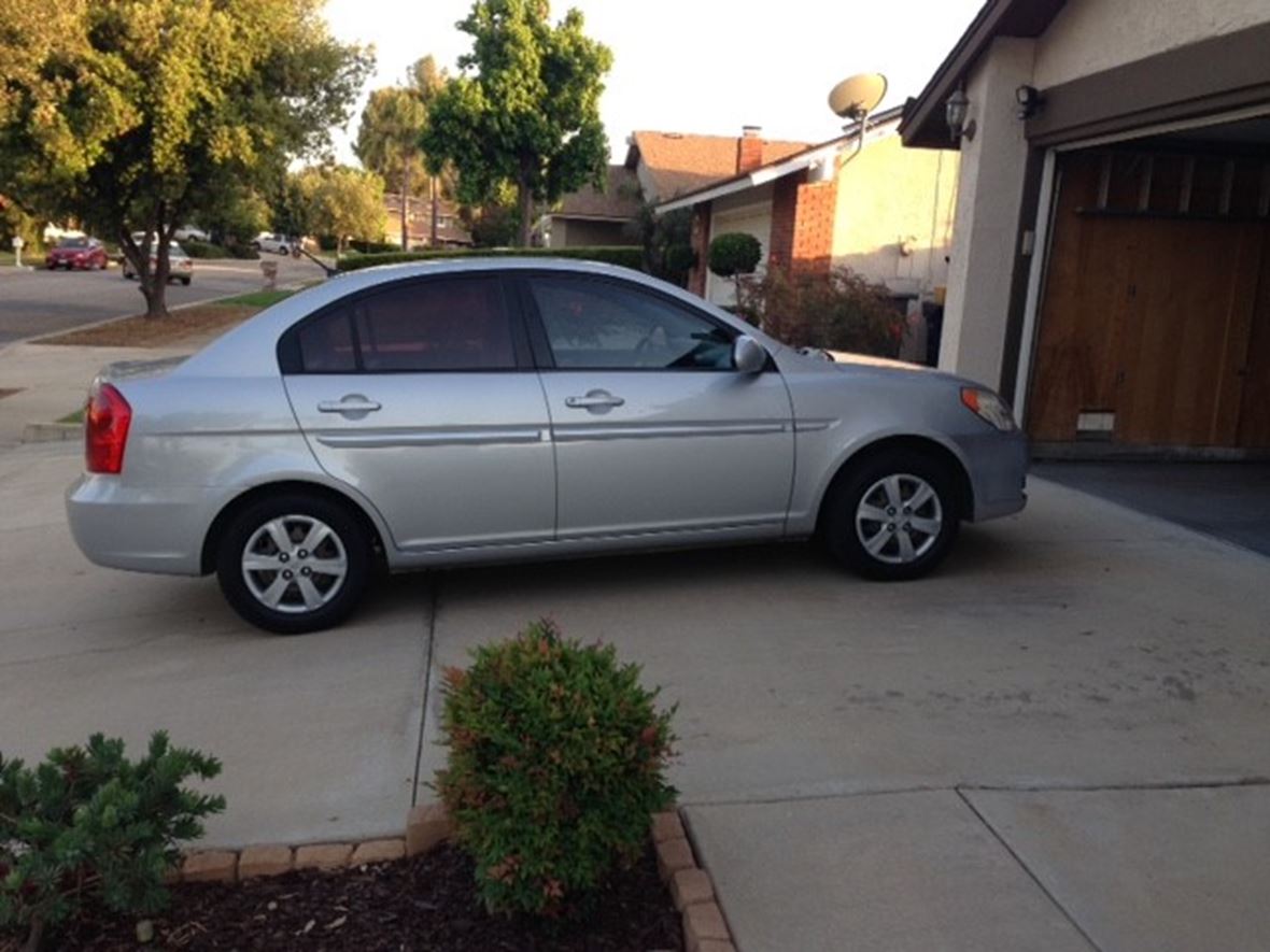 2009 Hyundai Accent for sale by owner in Redlands