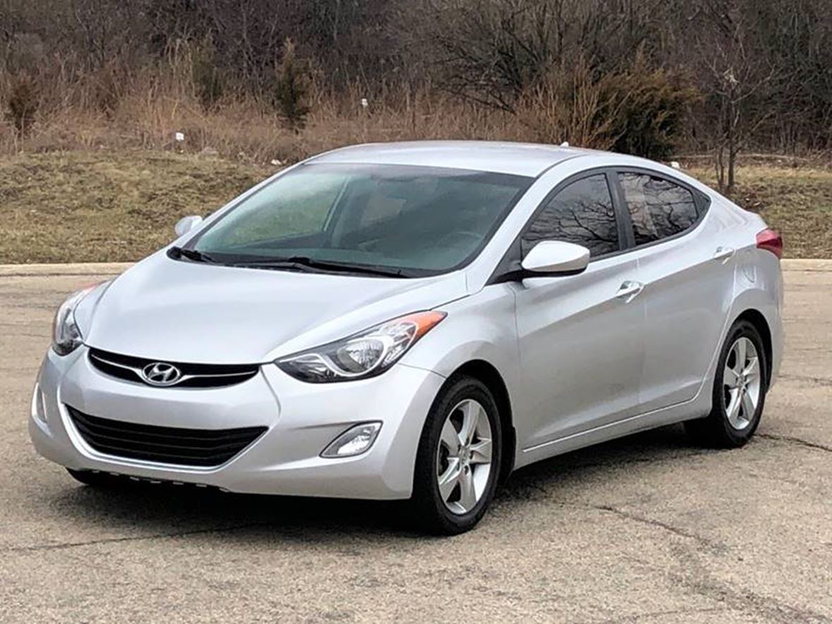 2013 Hyundai Accent for sale by owner in Schaumburg