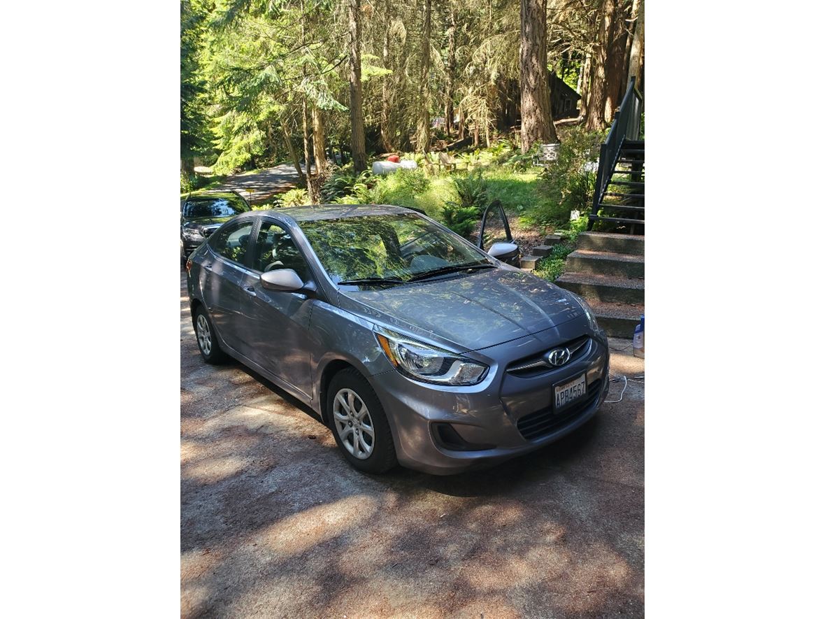 2014 Hyundai Accent for sale by owner in Bellingham