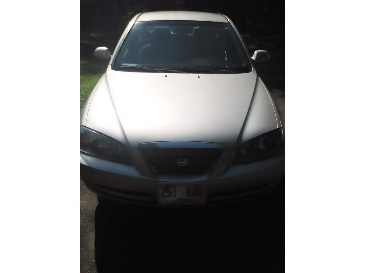 2005 Hyundai Elantra for sale by owner in Bow