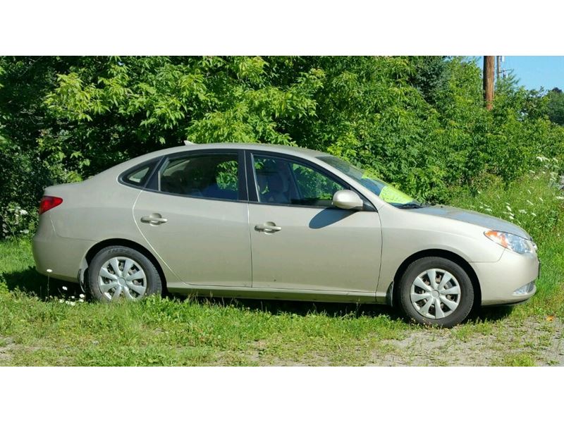 2010 Hyundai Elantra for sale by owner in Rochester