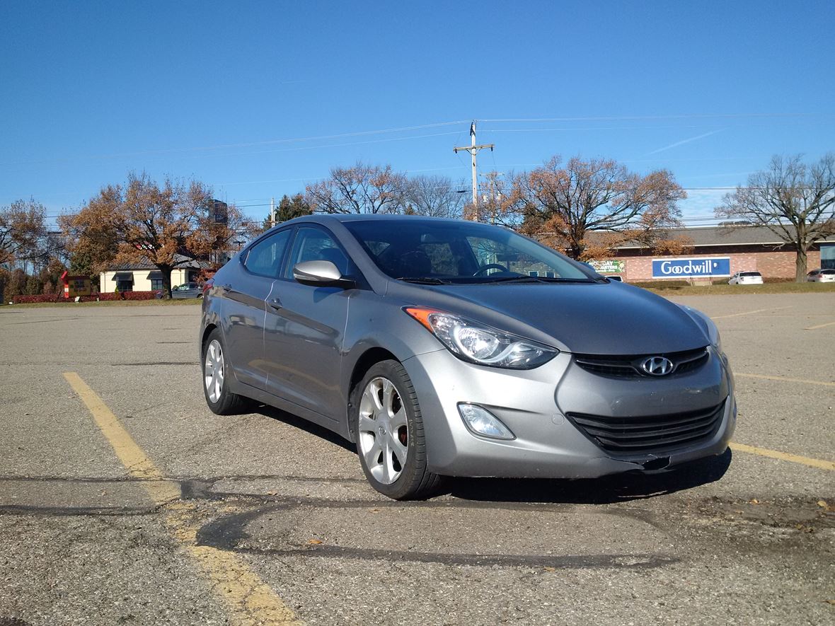 2011 Hyundai Elantra for sale by owner in Euclid