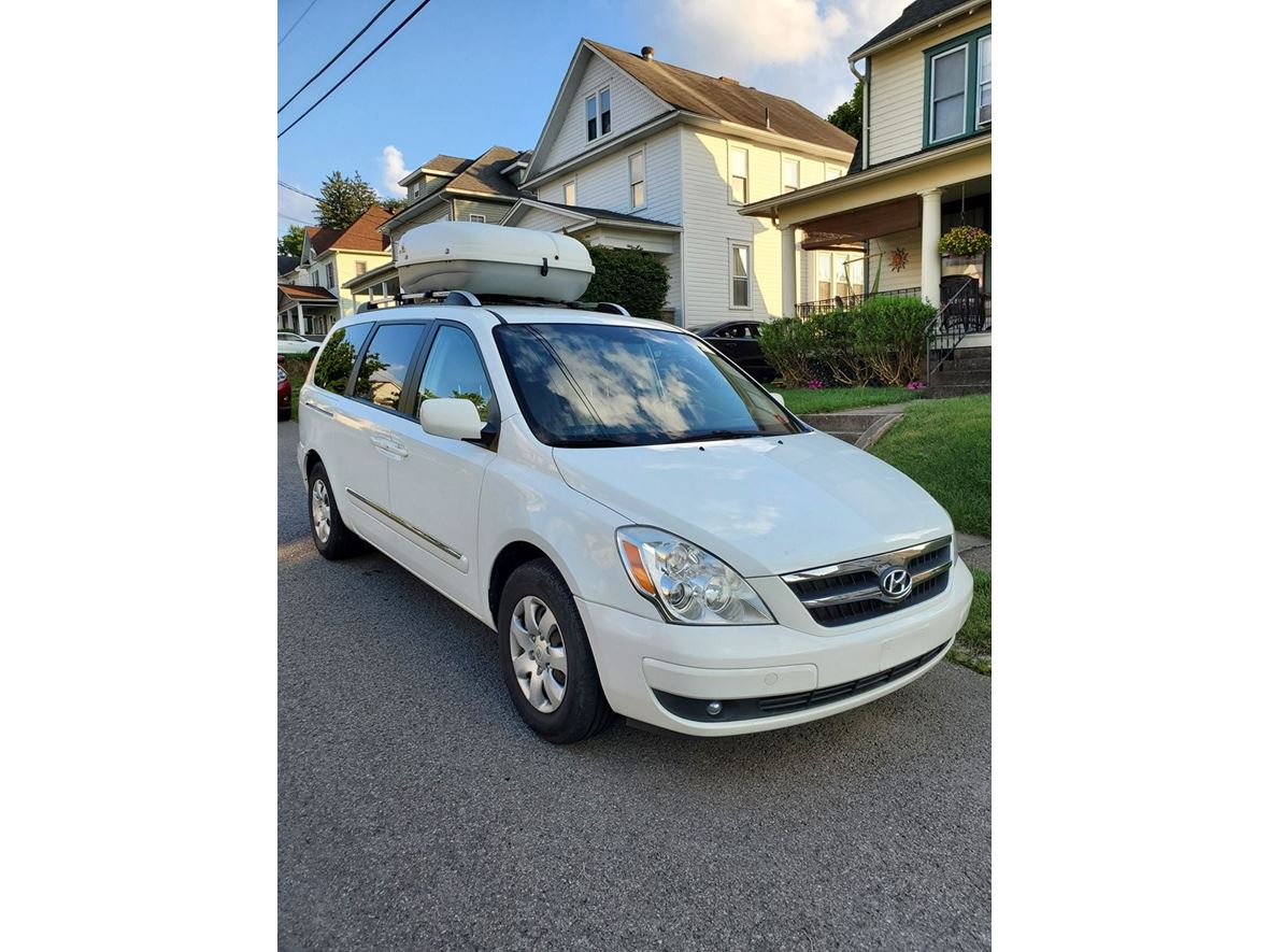 2007 Hyundai Entourage for Sale by Owner in Clarksburg, WV 26301