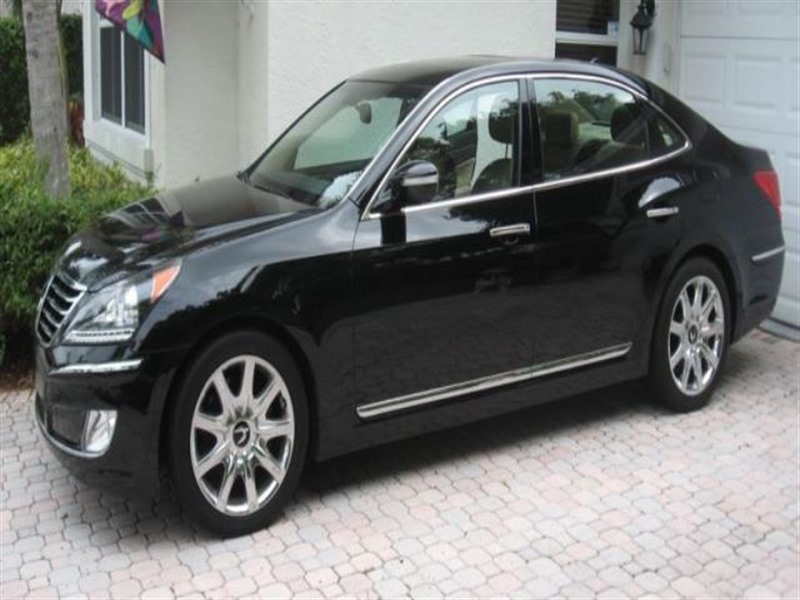 2011 Hyundai Equus for sale by owner in SATELLITE BEACH