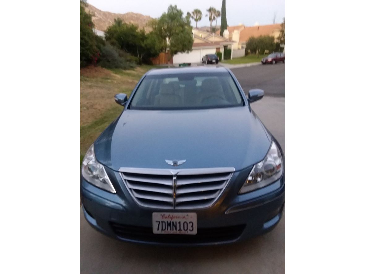 2009 Hyundai Genesis for sale by owner in Moreno Valley