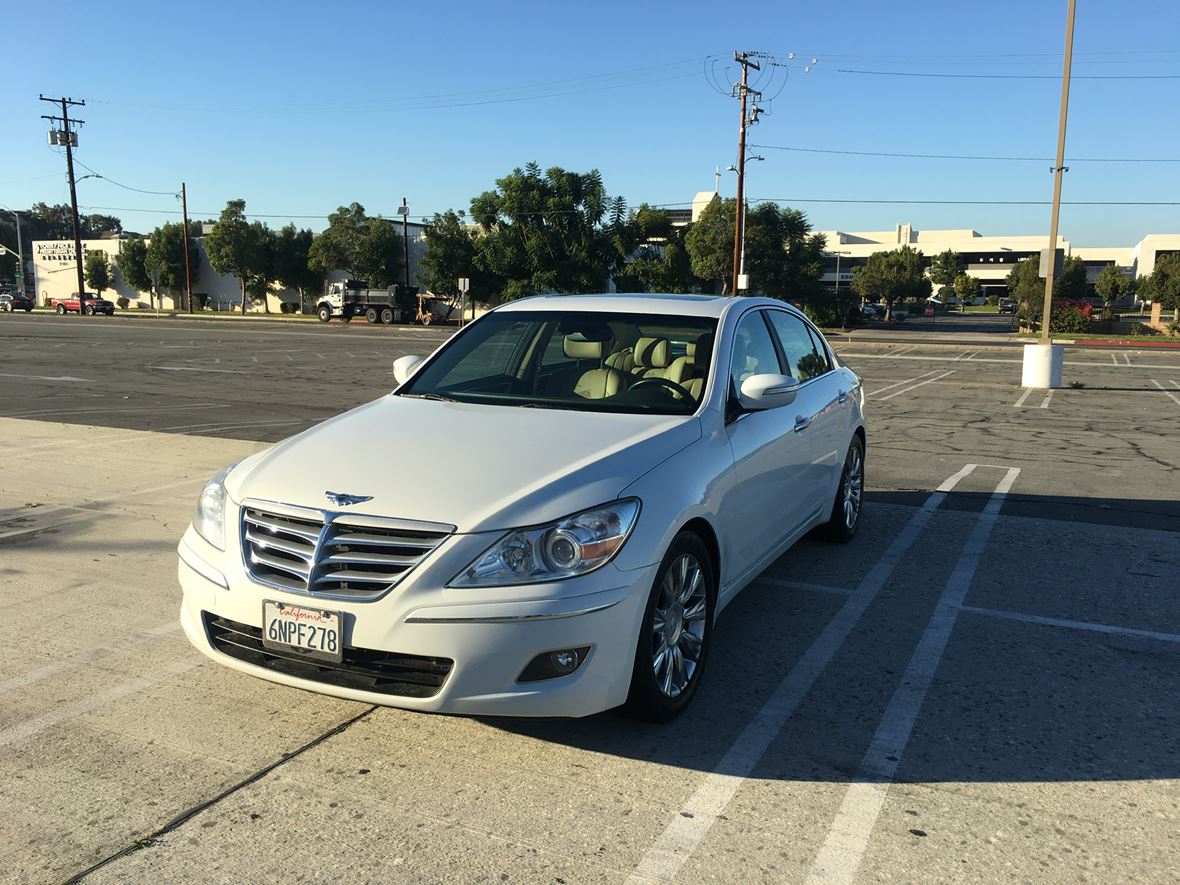 2011 Hyundai Genesis for Sale by Owner in Torrance, CA 90501