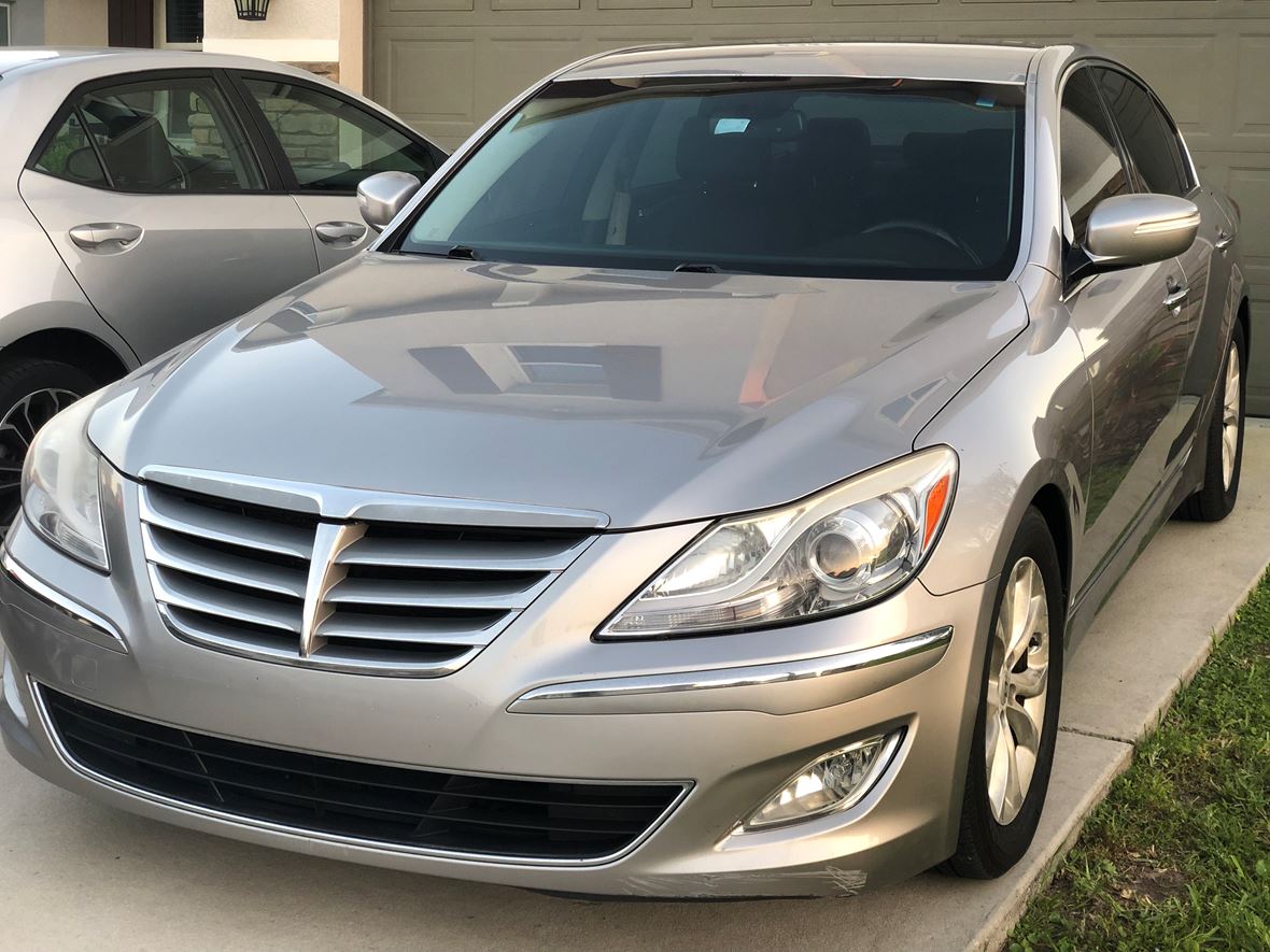 2012 Hyundai Genesis for sale by owner in Lakeland