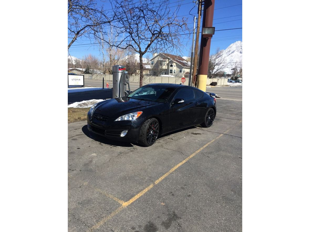 2010 Hyundai Genesis Coupe for sale by owner in Sandy