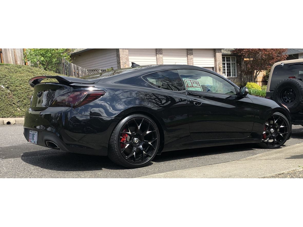 2014 Hyundai Genesis Coupe for sale by owner in Clackamas