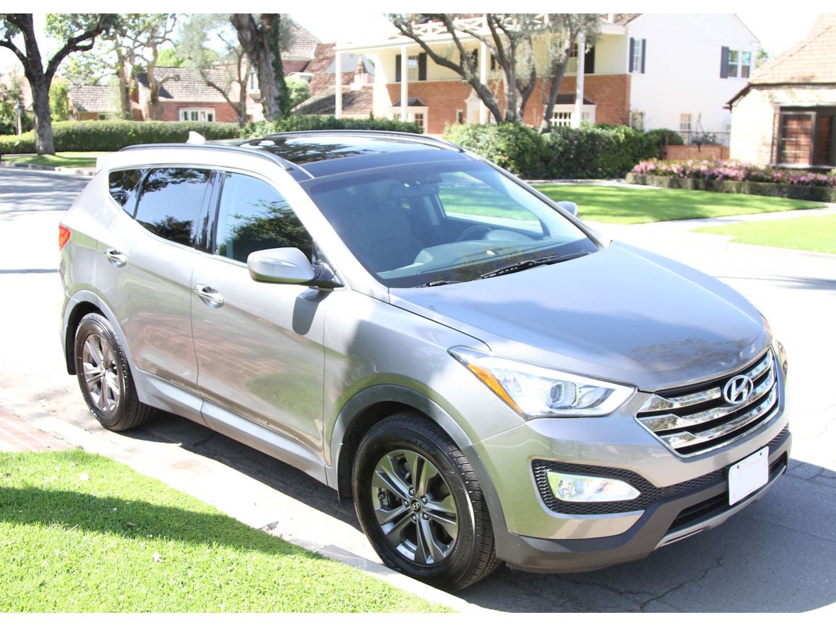 2014 Hyundai Santa Fe for sale by owner in Los Angeles