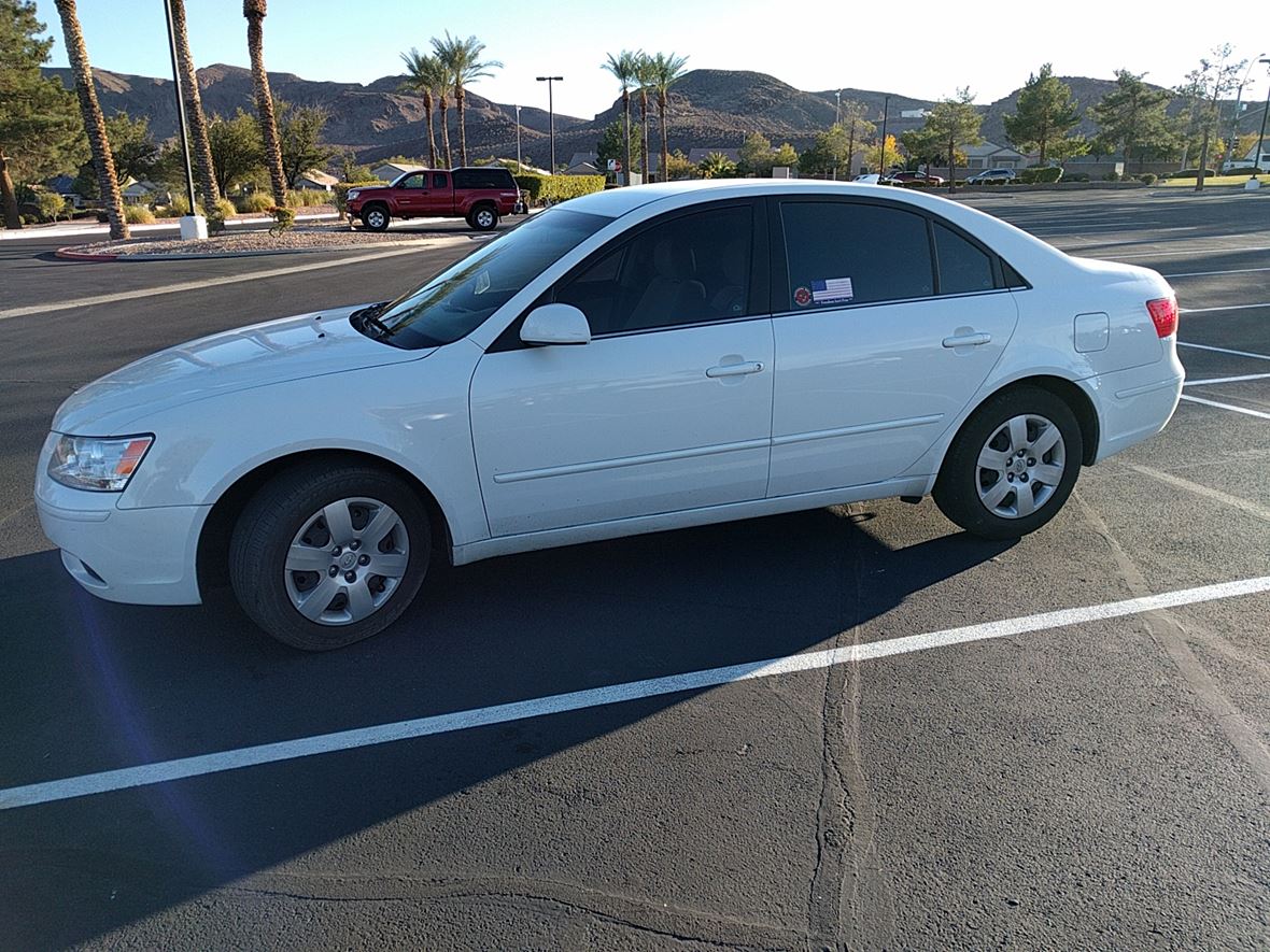 2010 Hyundai Sonata for sale by owner in Henderson