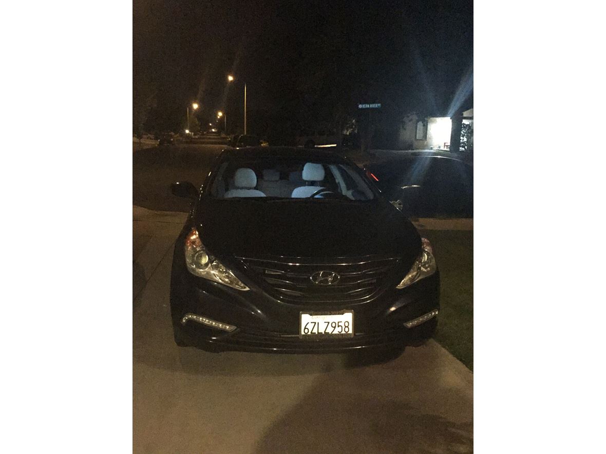 2013 Hyundai Sonata for sale by owner in Victorville