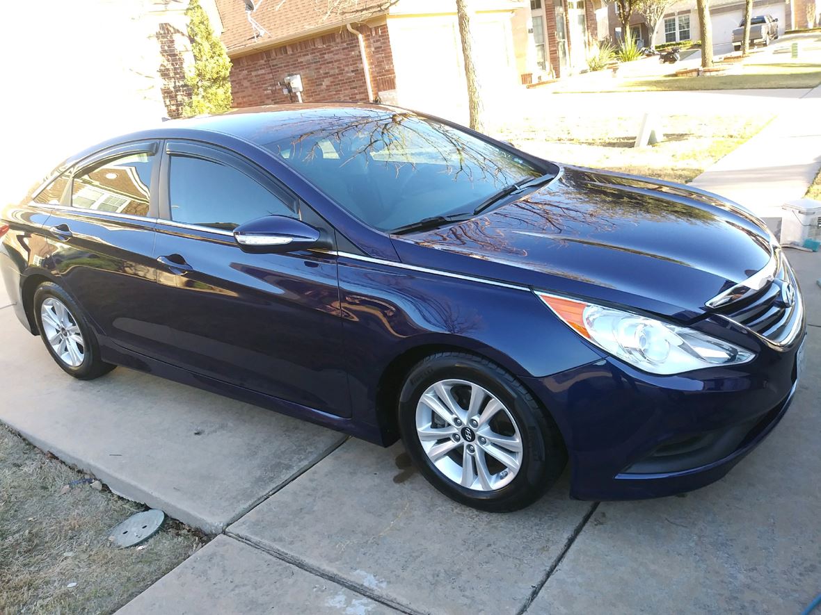 2014 Hyundai Sonata for sale by owner in Grand Prairie