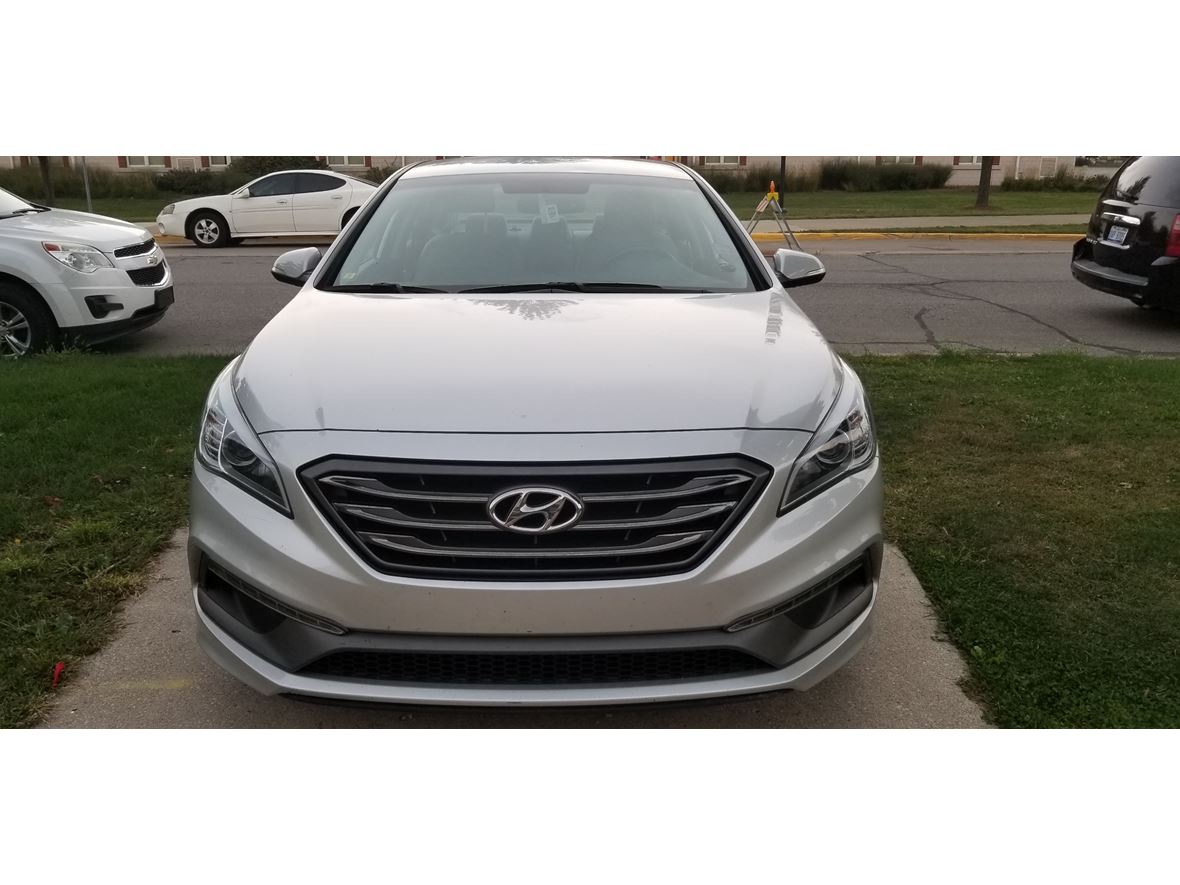 2015 Hyundai Sonata for sale by owner in Dearborn