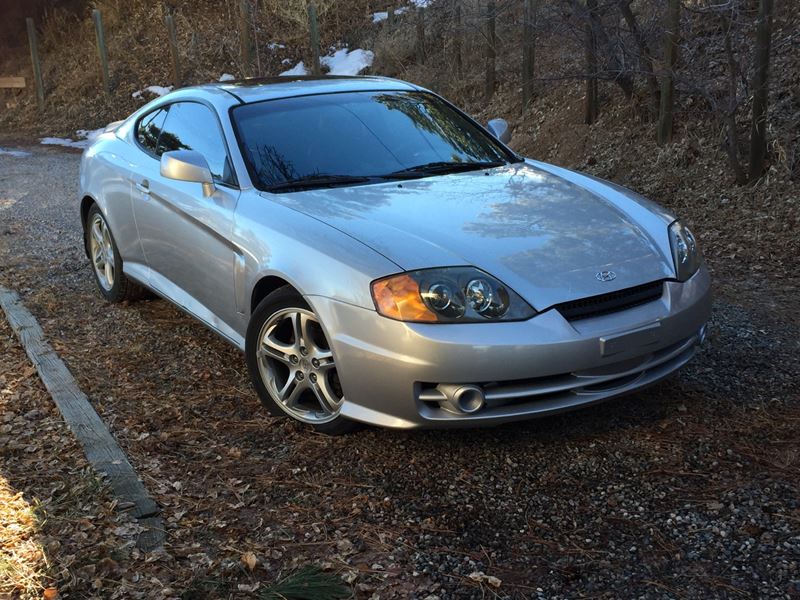 2003 Hyundai Tiburon for sale by owner in Los Alamos