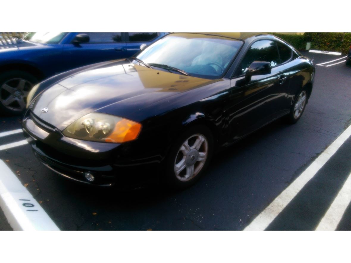 2003 Hyundai Tiburon for sale by owner in Miami