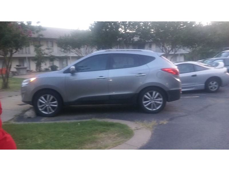 2010 Hyundai Tucson for sale by owner in Tulsa