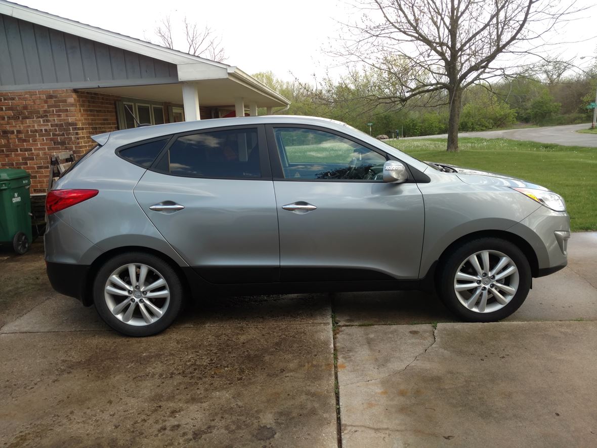 2010 Hyundai Tucson limited for sale by owner in Decatur