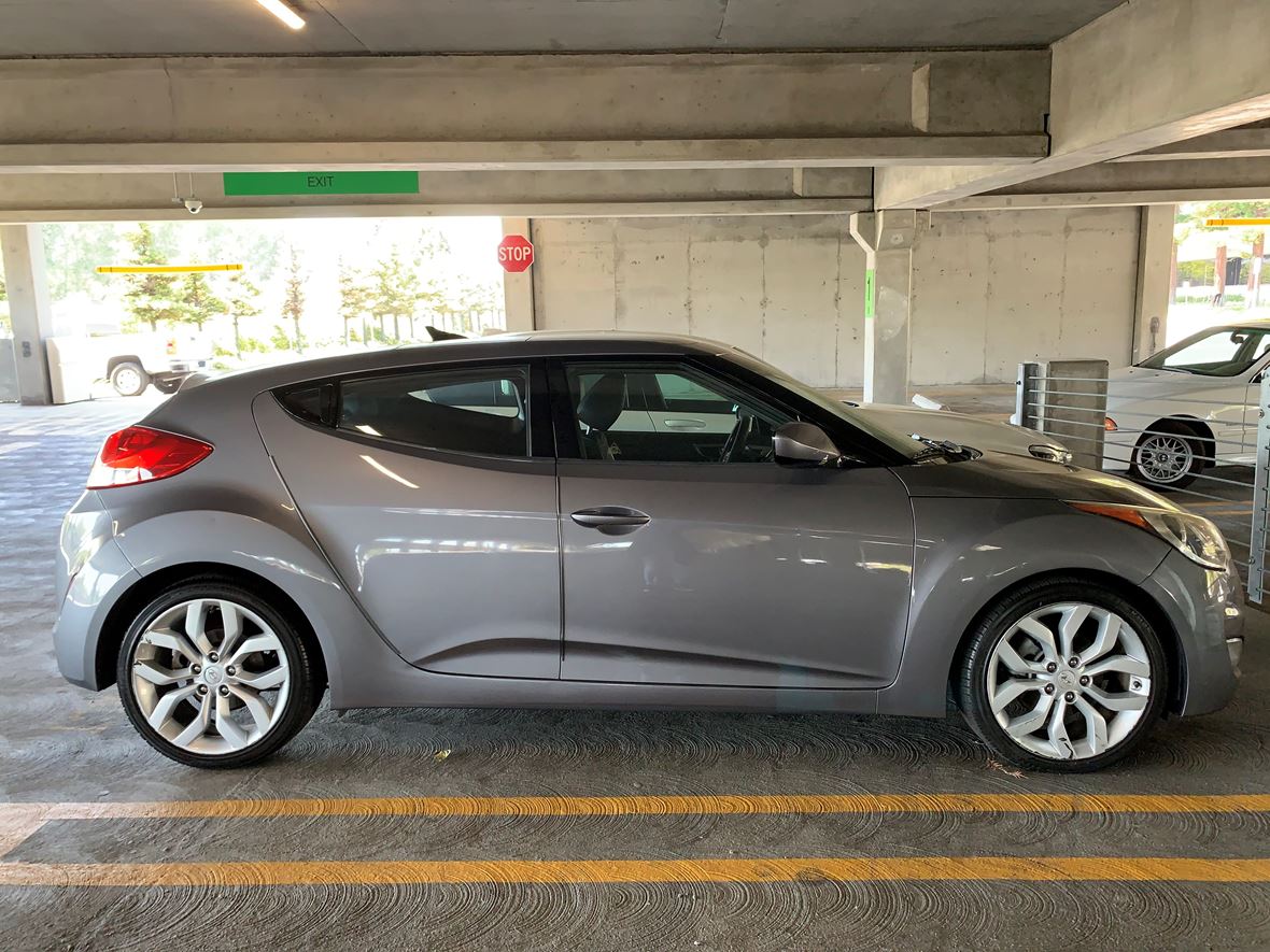 2012 Hyundai Veloster for sale by owner in San Mateo