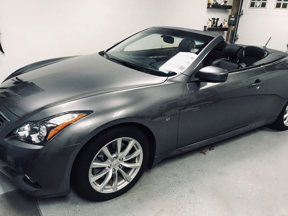 2013 Infiniti G37 Convertible for sale by owner in Marlton