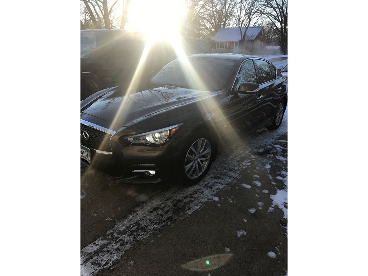 2014 Infiniti Q50 for sale by owner in Minneapolis