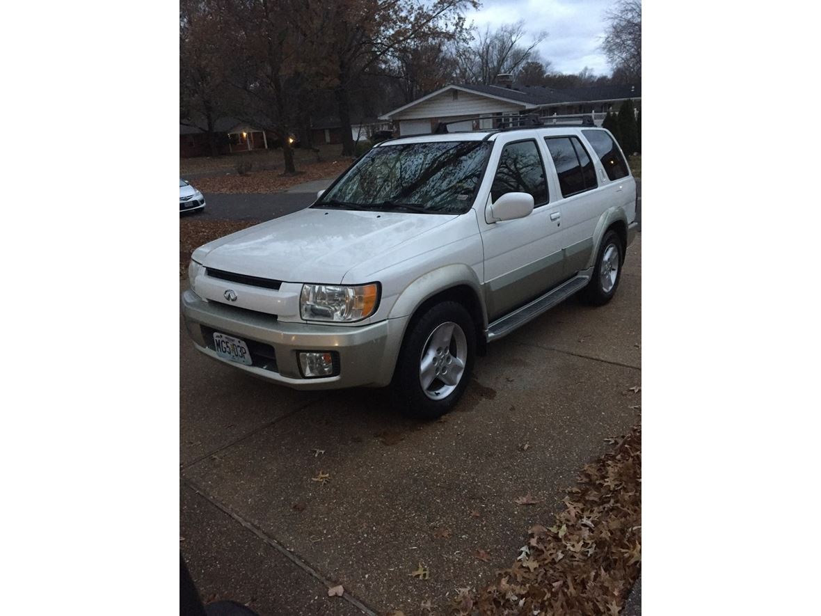 2001 Infiniti QX4 for sale by owner in Saint Louis