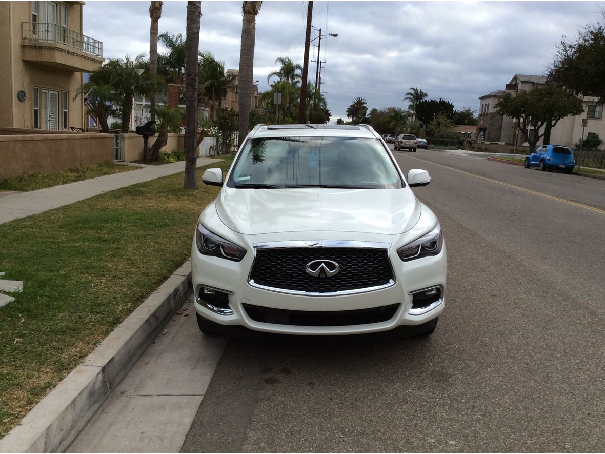 2017 Infiniti QX60 for sale by owner in Huntington Beach