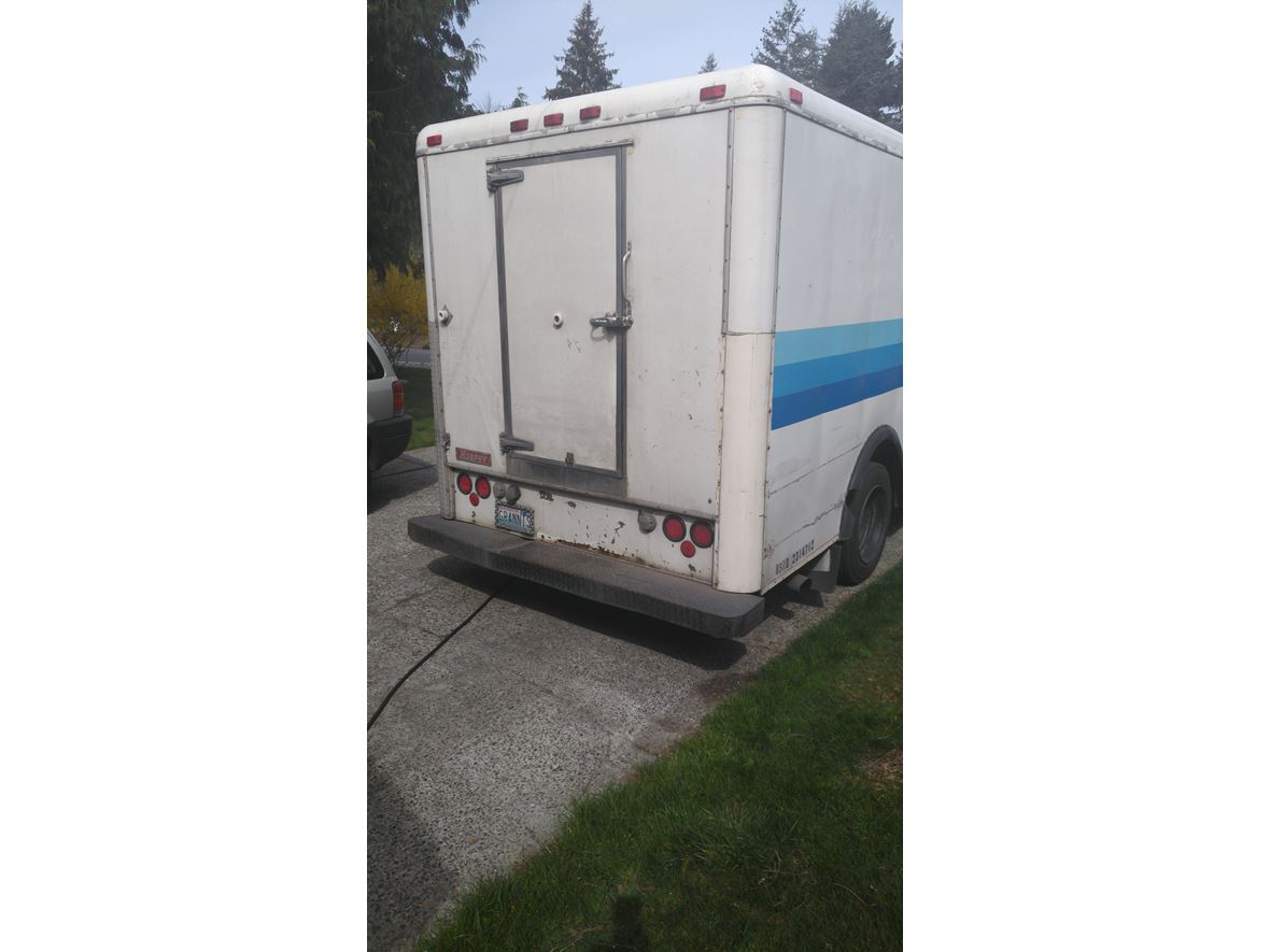 1991 International 4700/380 for sale by owner in Bothell