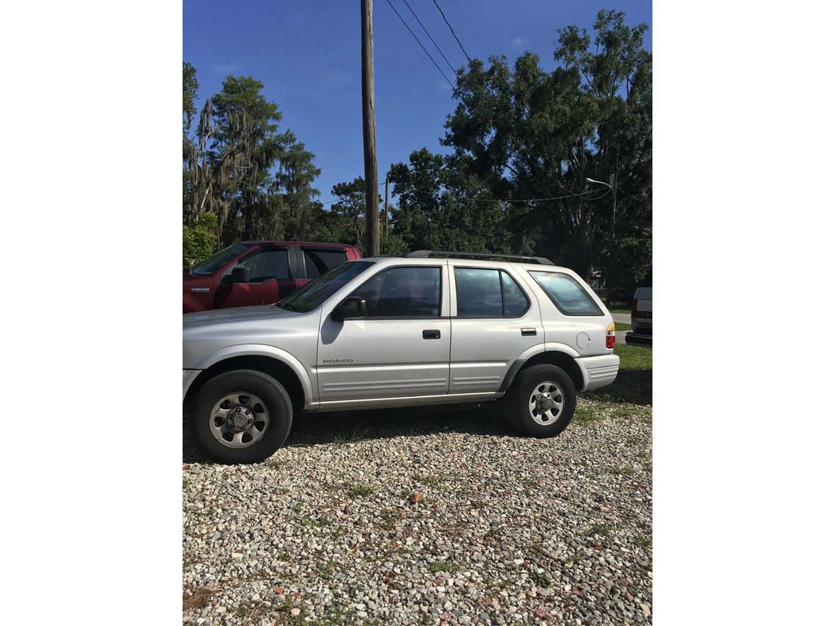 1998 Isuzu Rodeo for sale by owner in New Port Richey